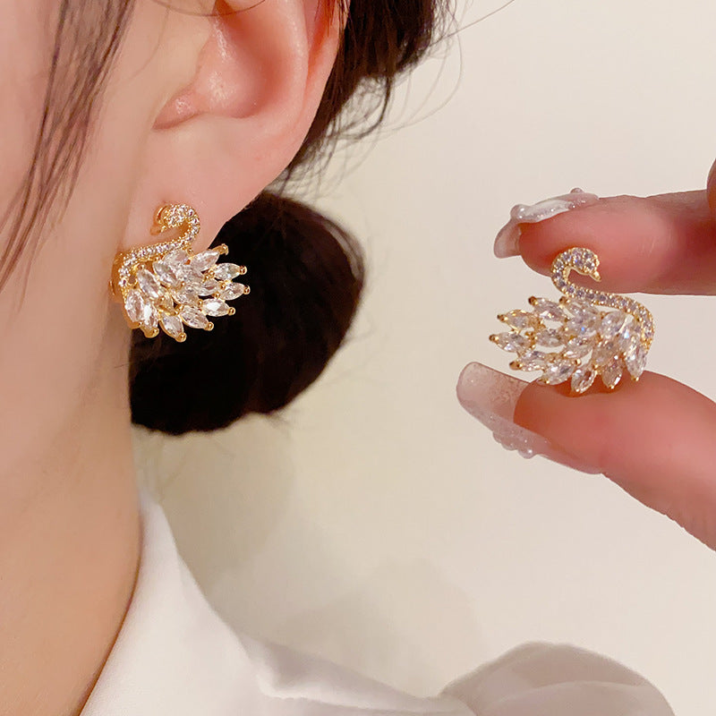 Full Zirconium Swan Sier Needle Earrings
