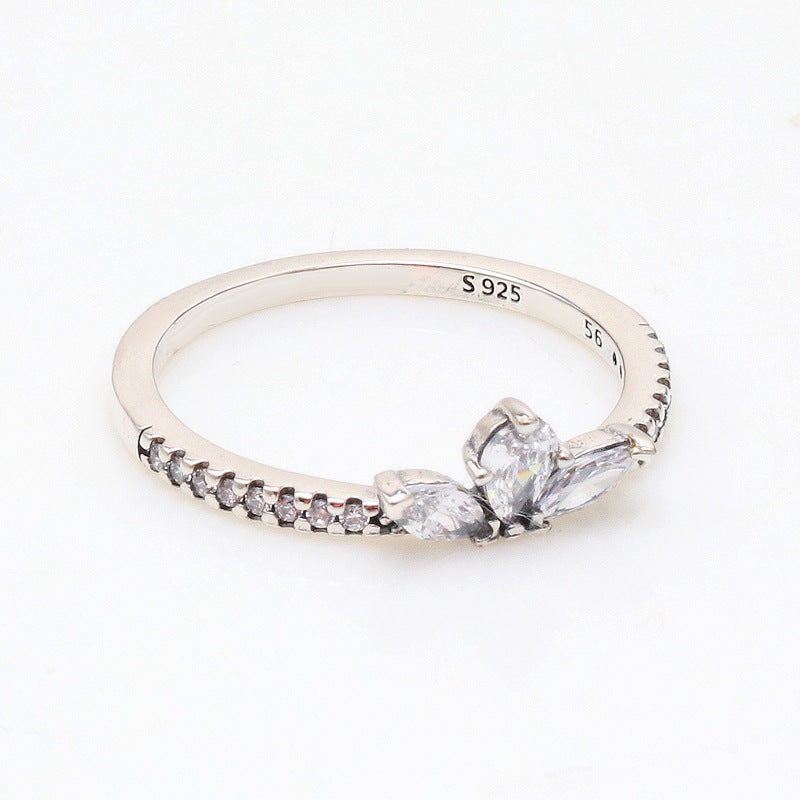 Diamond Shining Petal Ring